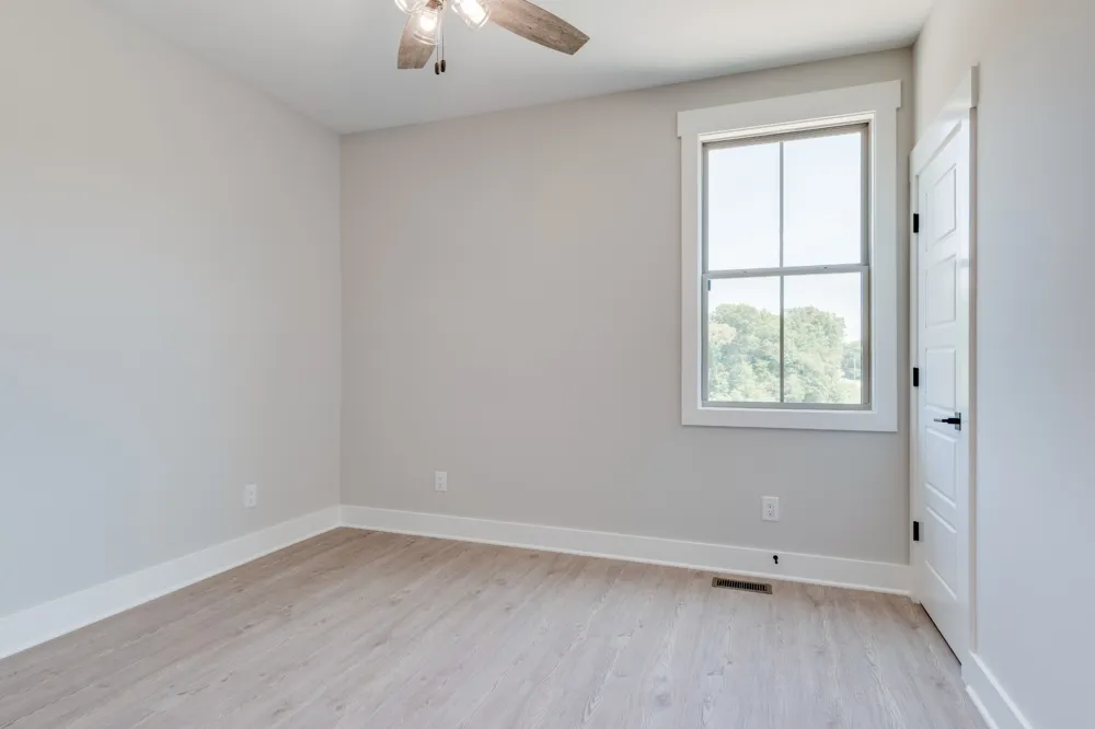6827 Highway 41 Cedar Hill, TN 37032