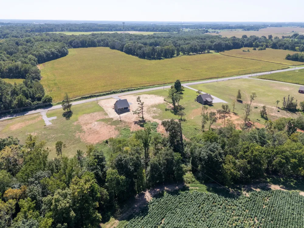 6827 Highway 41 Cedar Hill, TN 37032