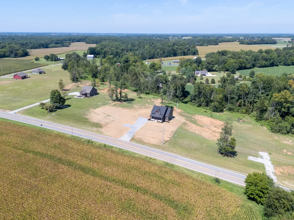 6827 Highway 41 Cedar Hill, TN 37032