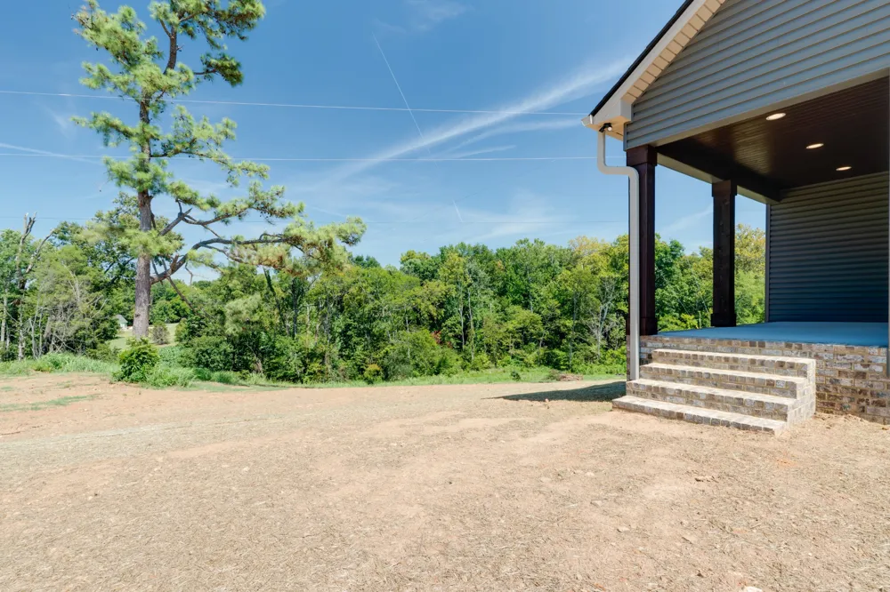 6827 Highway 41 Cedar Hill, TN 37032