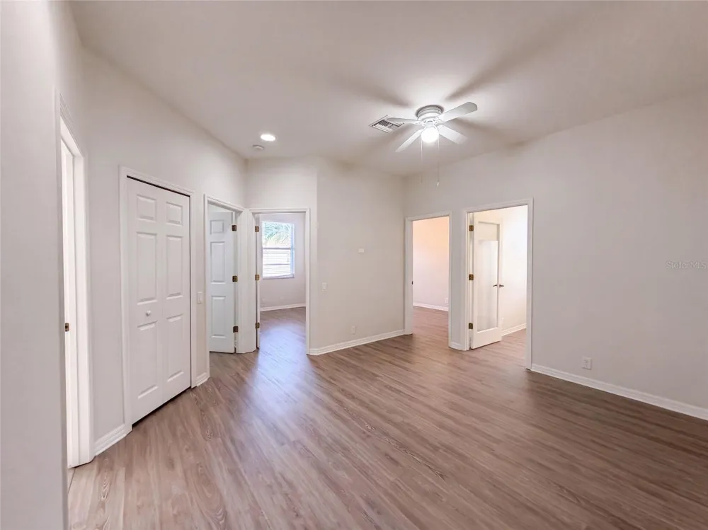 7414 39TH COURT E Sarasota, FL 34243