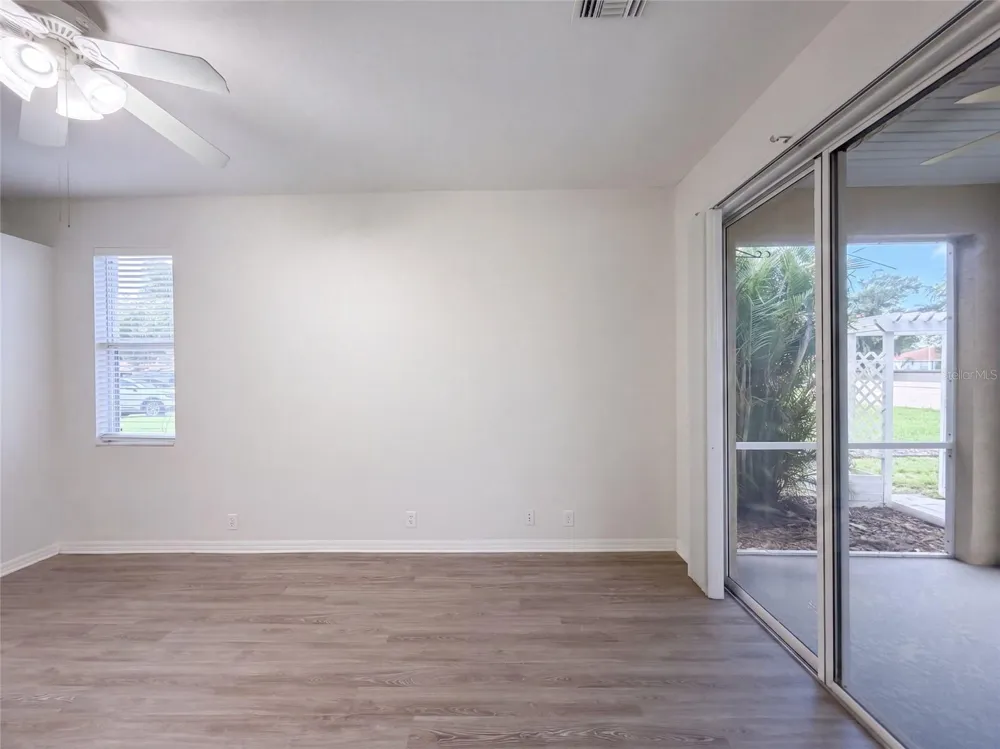 7414 39TH COURT E Sarasota, FL 34243