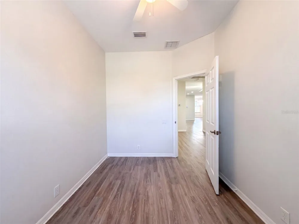 7414 39TH COURT E Sarasota, FL 34243