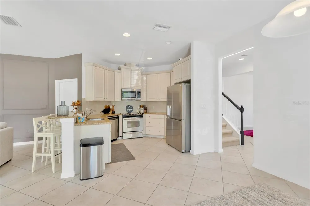 8307 MANOR CLUB CIRCLE #1 Tampa, FL 33647