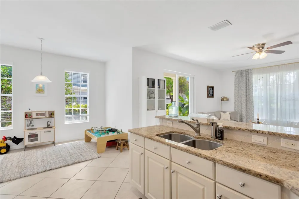 8307 MANOR CLUB CIRCLE #1 Tampa, FL 33647
