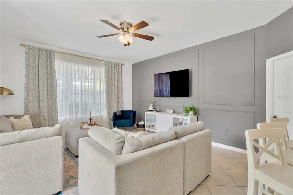 8307 MANOR CLUB CIRCLE #1 Tampa, FL 33647