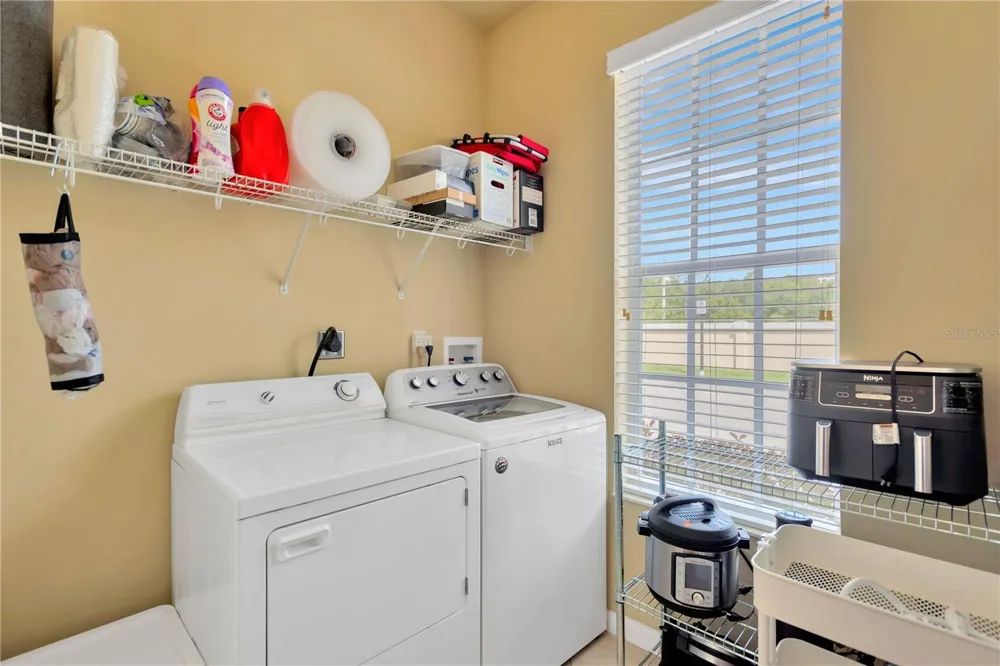 8307 MANOR CLUB CIRCLE #1 Tampa, FL 33647