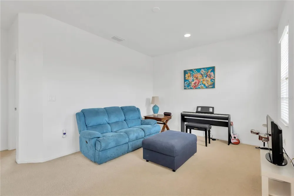 8307 MANOR CLUB CIRCLE #1 Tampa, FL 33647