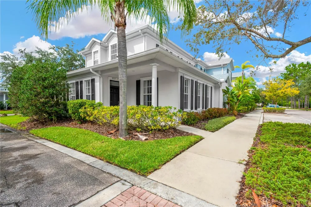 8307 MANOR CLUB CIRCLE #1 Tampa, FL 33647