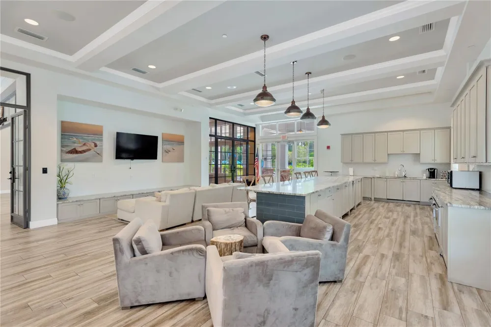 8307 MANOR CLUB CIRCLE #1 Tampa, FL 33647