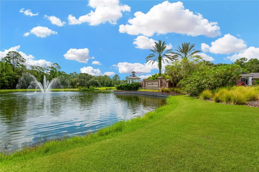 8307 MANOR CLUB CIRCLE #1 Tampa, FL 33647