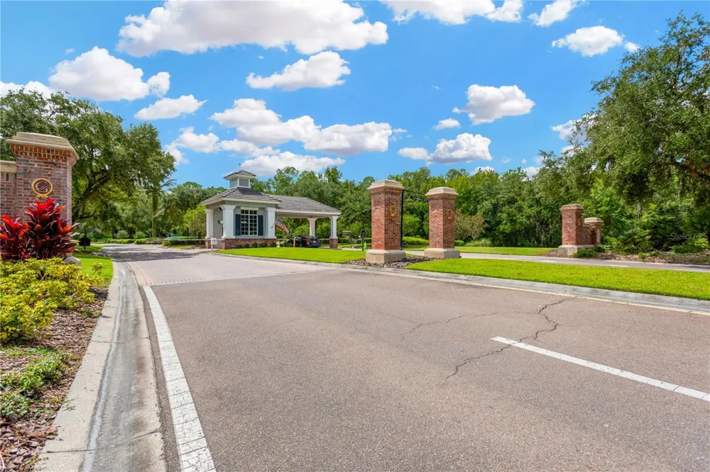 8307 MANOR CLUB CIRCLE #1 Tampa, FL 33647