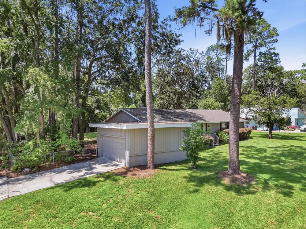 9520 NW 6TH PLACE Gainesville, FL 32607