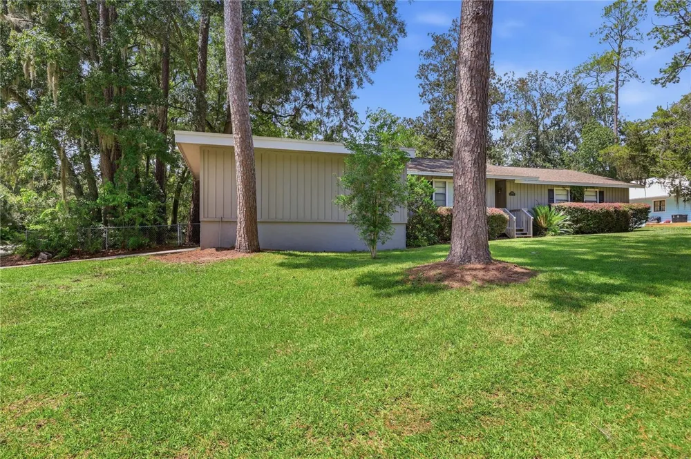 9520 NW 6TH PLACE Gainesville, FL 32607