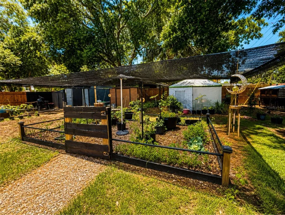 1330 MONTEREY DRIVE Eustis, FL 32726