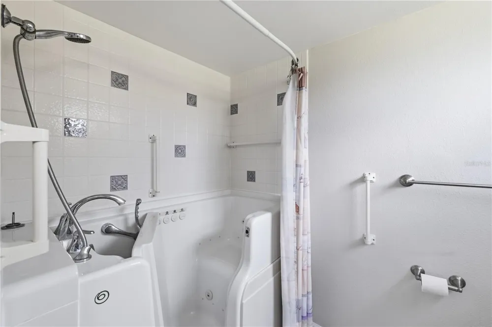 19505 QUESADA AVENUE #LL108 Port Charlotte, FL 33948