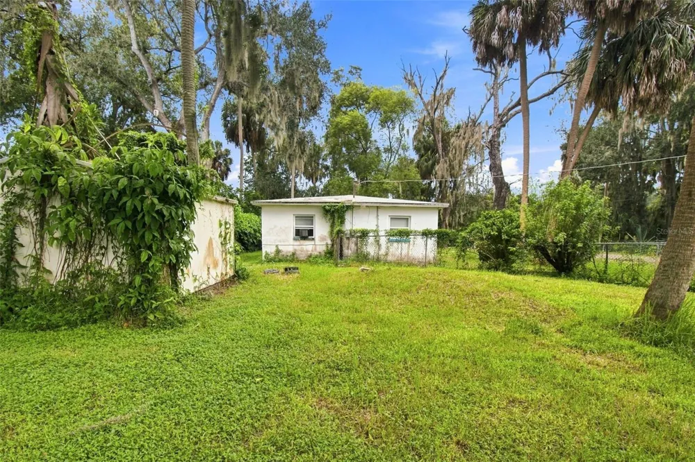 11301 SYLVAN GREEN LANE Riverview, FL 33569