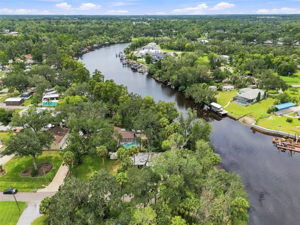 11301 SYLVAN GREEN LANE Riverview, FL 33569