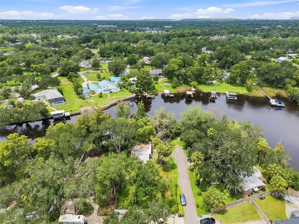 11301 SYLVAN GREEN LANE Riverview, FL 33569