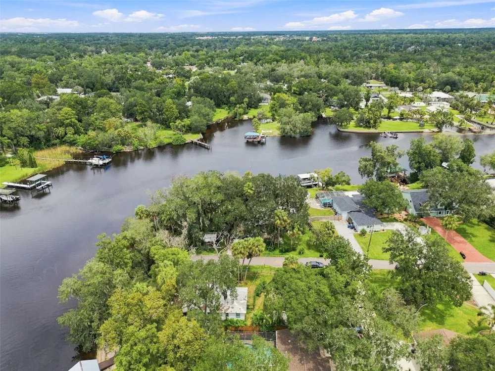 11301 SYLVAN GREEN LANE Riverview, FL 33569
