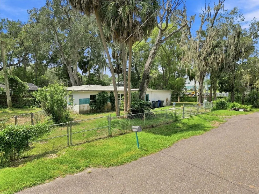 11301 SYLVAN GREEN LANE Riverview, FL 33569