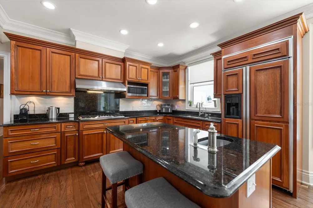 1322 GOLF VIEW DRIVE Belleair, FL 33756