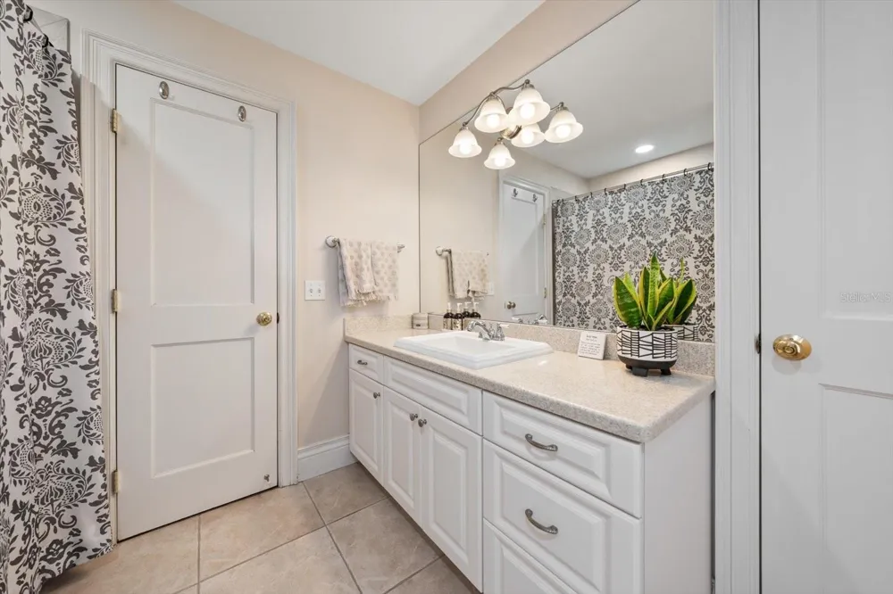 1322 GOLF VIEW DRIVE Belleair, FL 33756