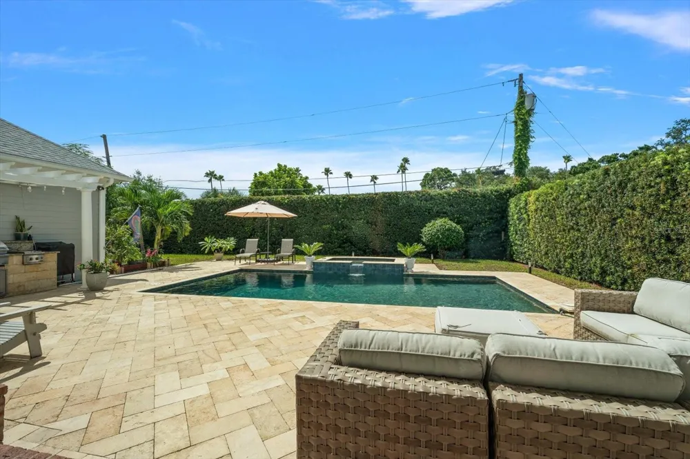 1322 GOLF VIEW DRIVE Belleair, FL 33756