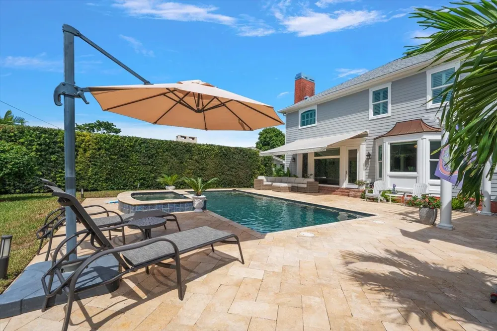 1322 GOLF VIEW DRIVE Belleair, FL 33756
