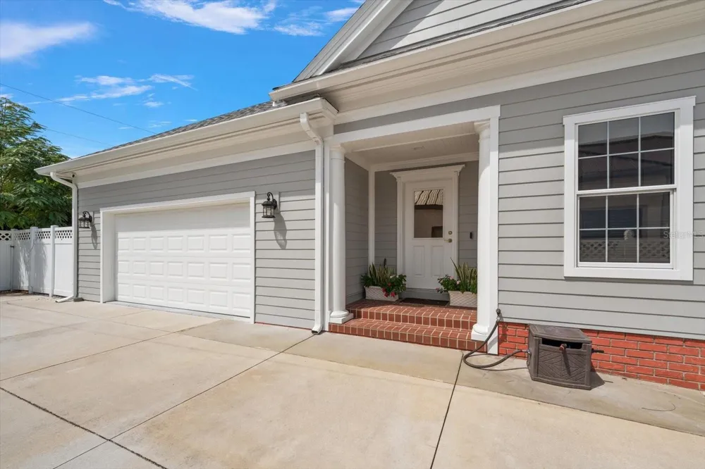 1322 GOLF VIEW DRIVE Belleair, FL 33756