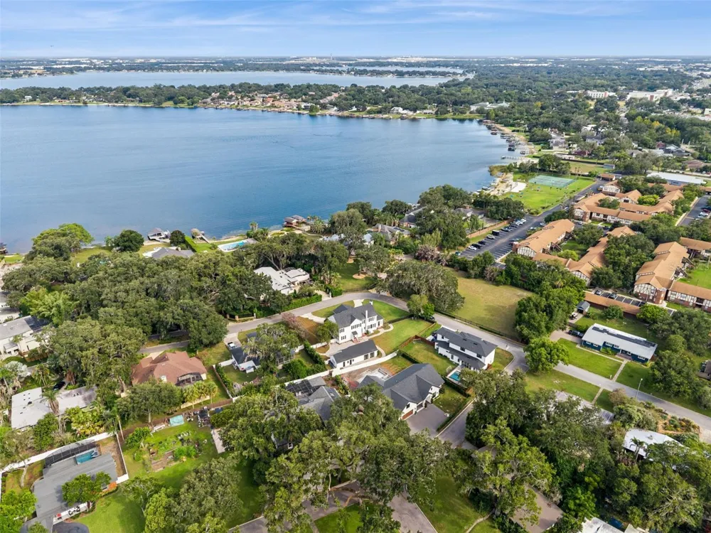 5240 ALLEMAN DRIVE Orlando, FL 32809