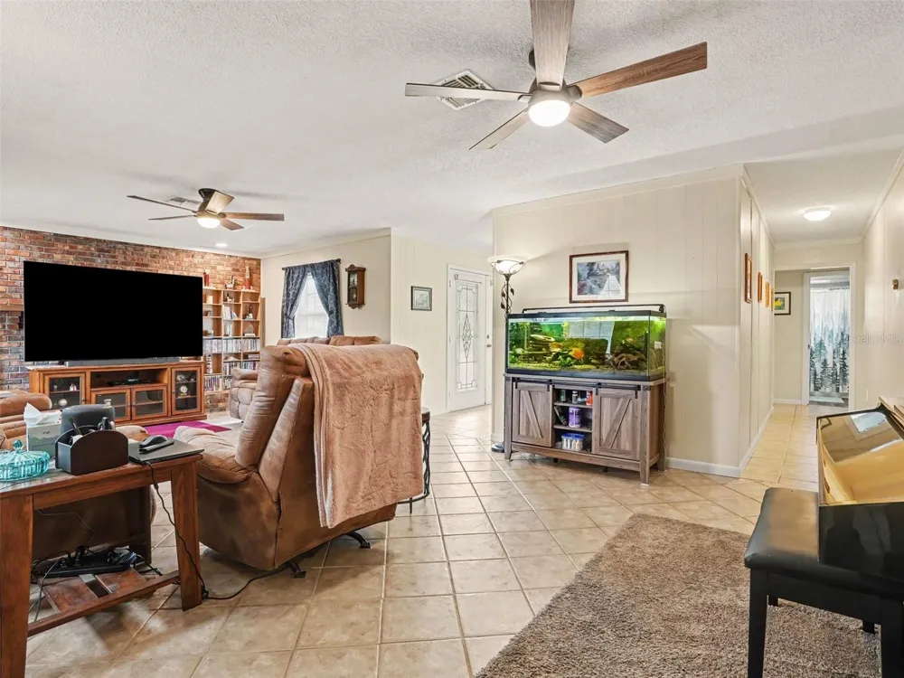 2811 JOHN DAVID PLACE Lakeland, FL 33811