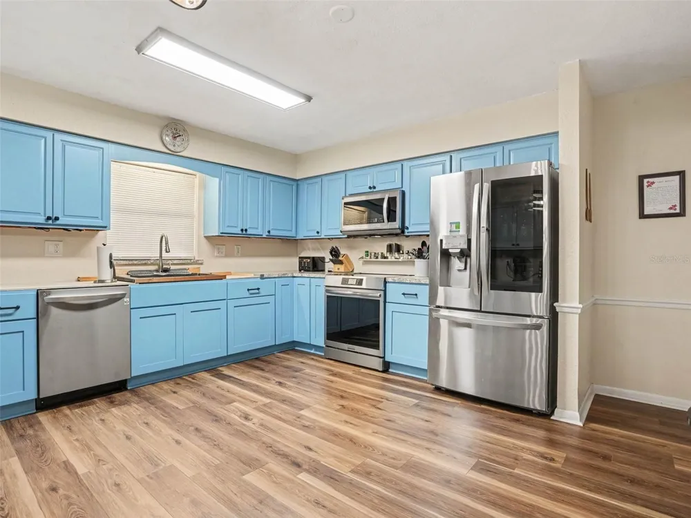 2811 JOHN DAVID PLACE Lakeland, FL 33811
