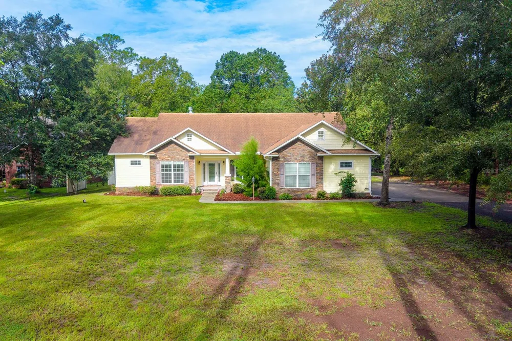 486 LAKESHORE DRIVE Starke, FL 32091
