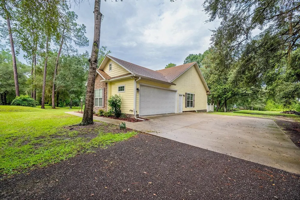 486 LAKESHORE DRIVE Starke, FL 32091