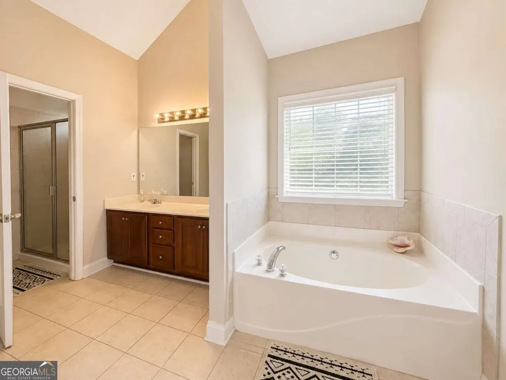 125 Stewart Glen DR Covington, GA 30014