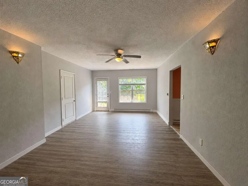 125 Stewart Glen DR Covington, GA 30014