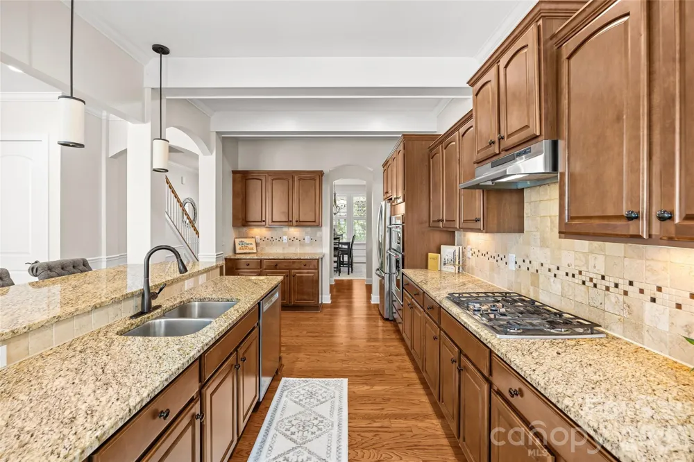 7935 Alexander Road Charlotte, NC 28270