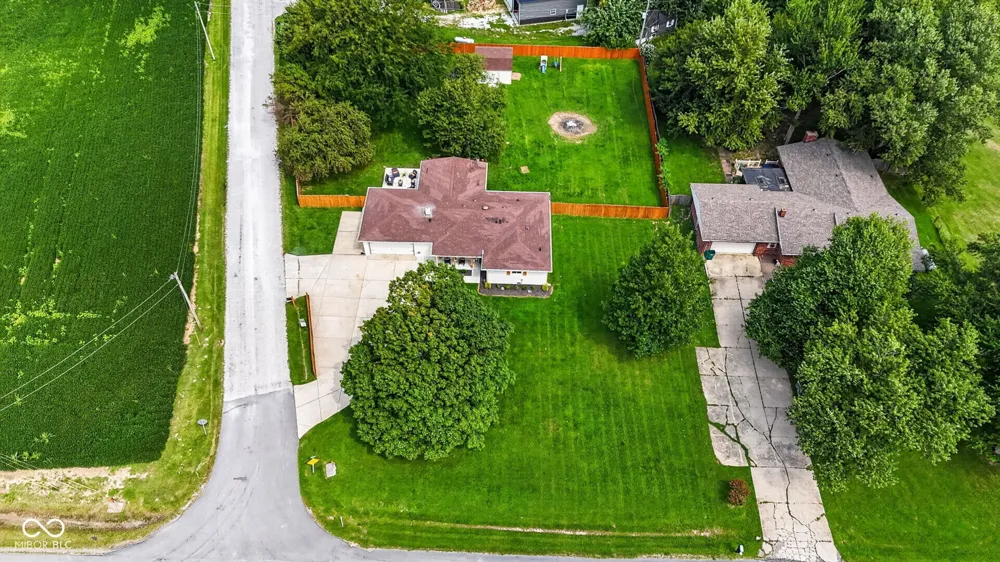 7767 County Road 21 W Lizton, IN 46149