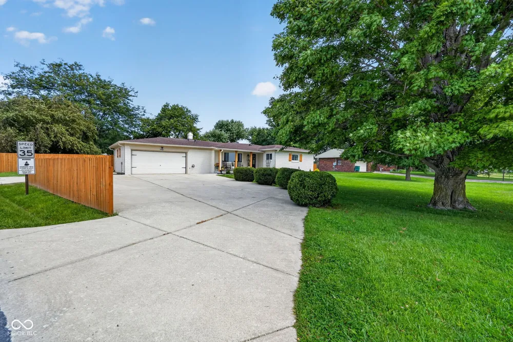 7767 County Road 21 W Lizton, IN 46149