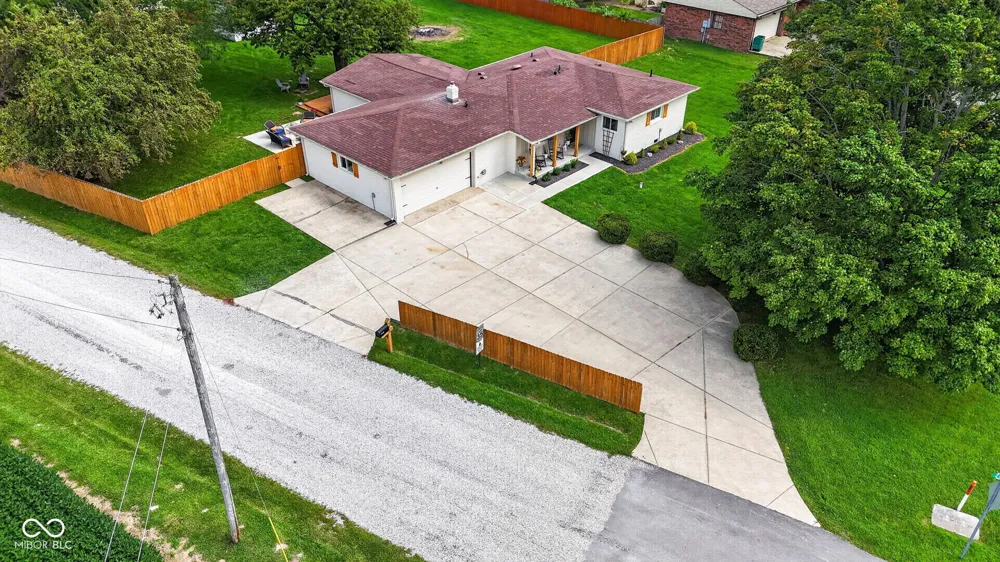 7767 County Road 21 W Lizton, IN 46149