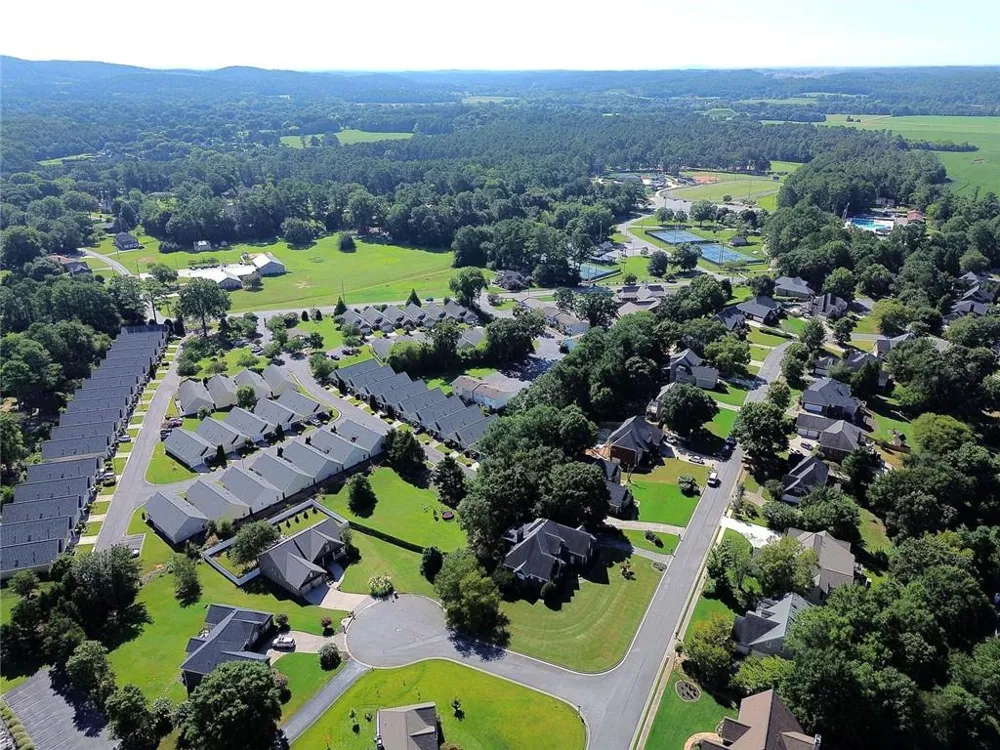 25 Casey Drive Cartersville, GA 30120
