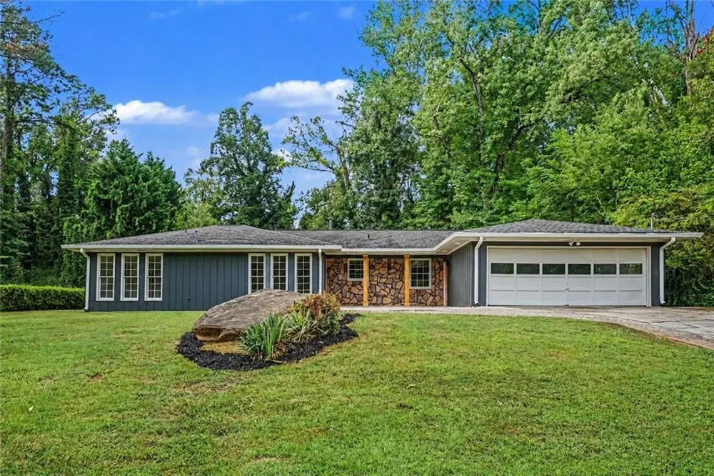 1129 Carla Joe Drive SW Lilburn, GA 30047