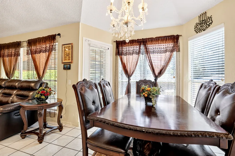306 Branch Bend Euless, TX 76039