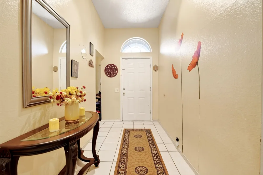 306 Branch Bend Euless, TX 76039
