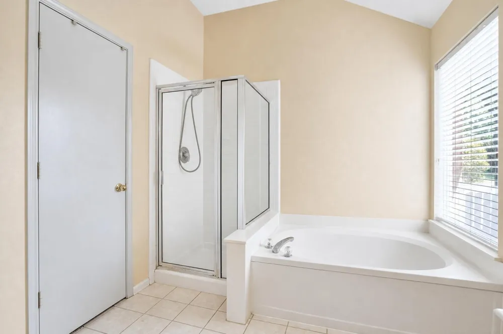 306 Branch Bend Euless, TX 76039