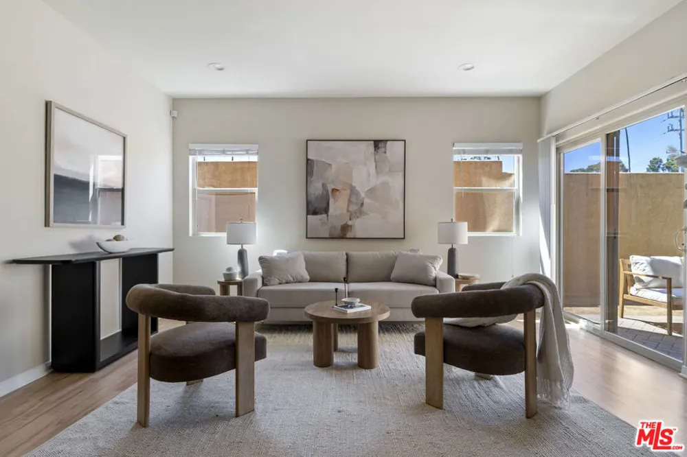 14548 Evan Way Van Nuys, CA 91411