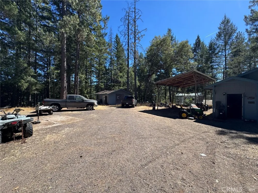 4501 Lakewood Drive Willits, CA 95490