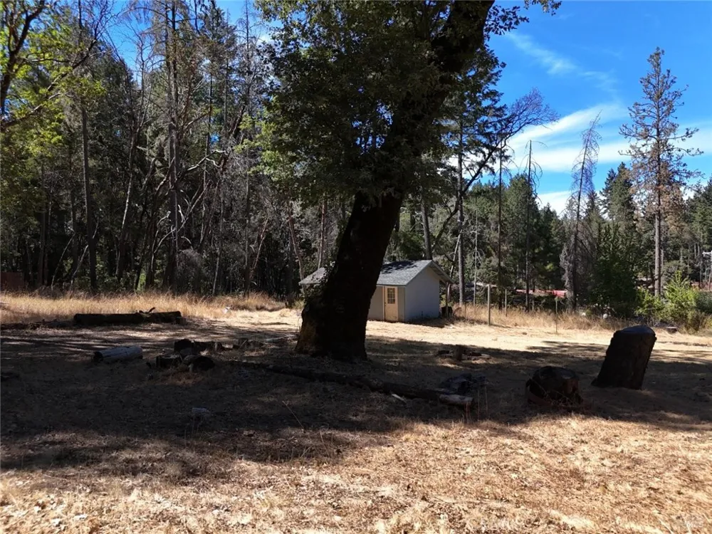 4501 Lakewood Drive Willits, CA 95490