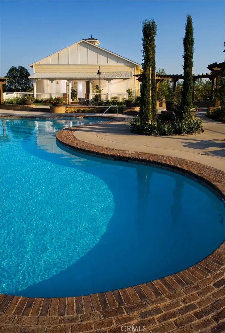 3952 E. BUCKNELL PASEO Ontario, CA 91761